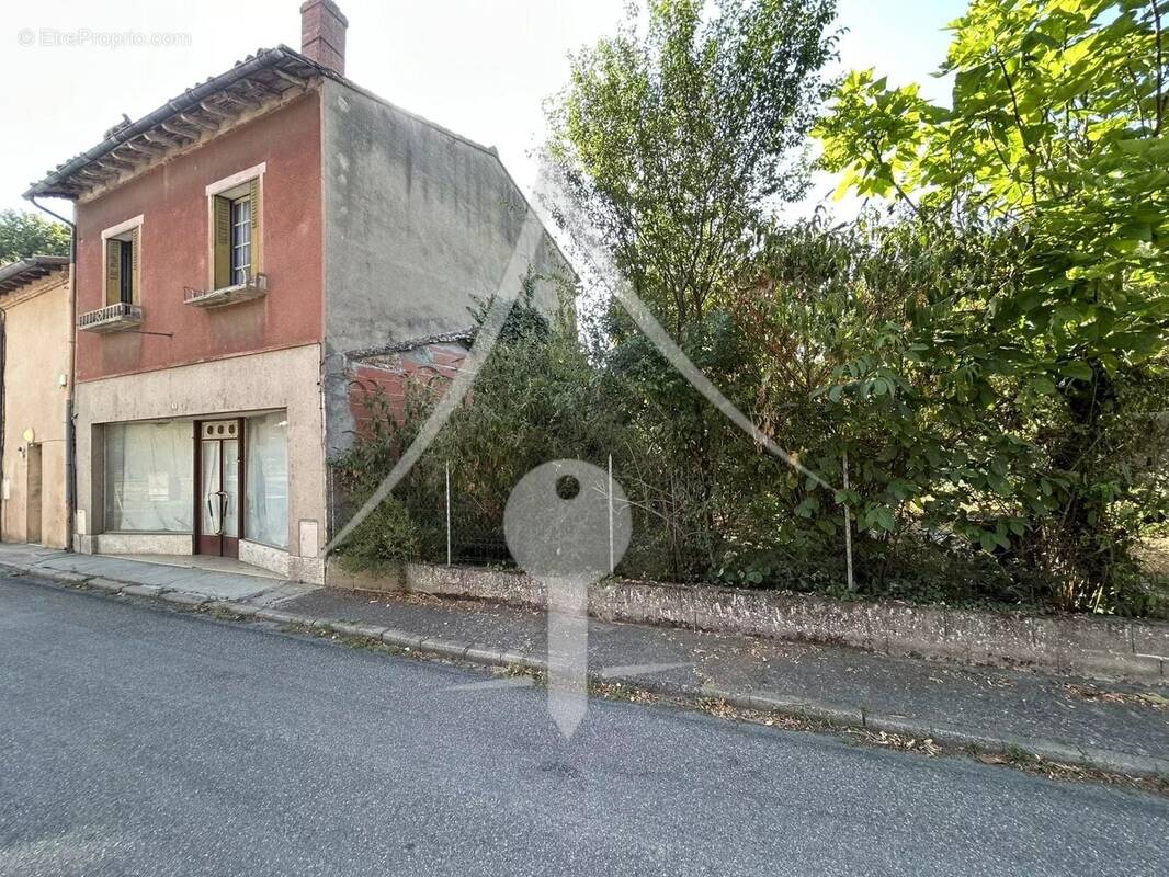 Maison à LAVERNOSE-LACASSE