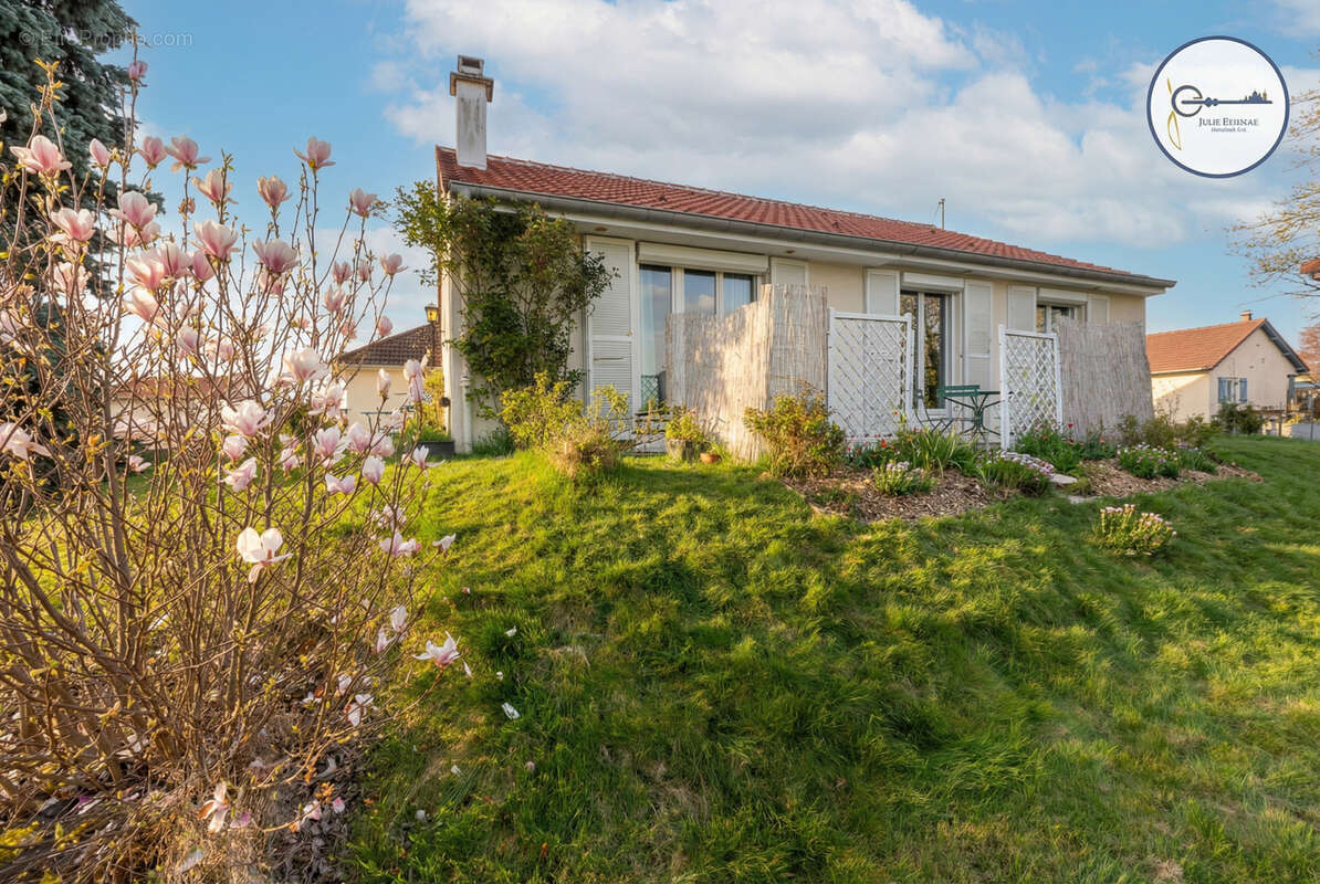 Maison à DOGNEVILLE