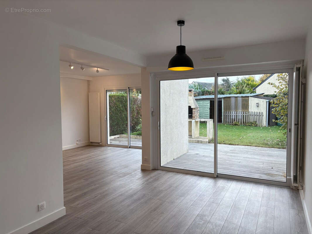 Maison à BRAIN-SUR-L&#039;AUTHION