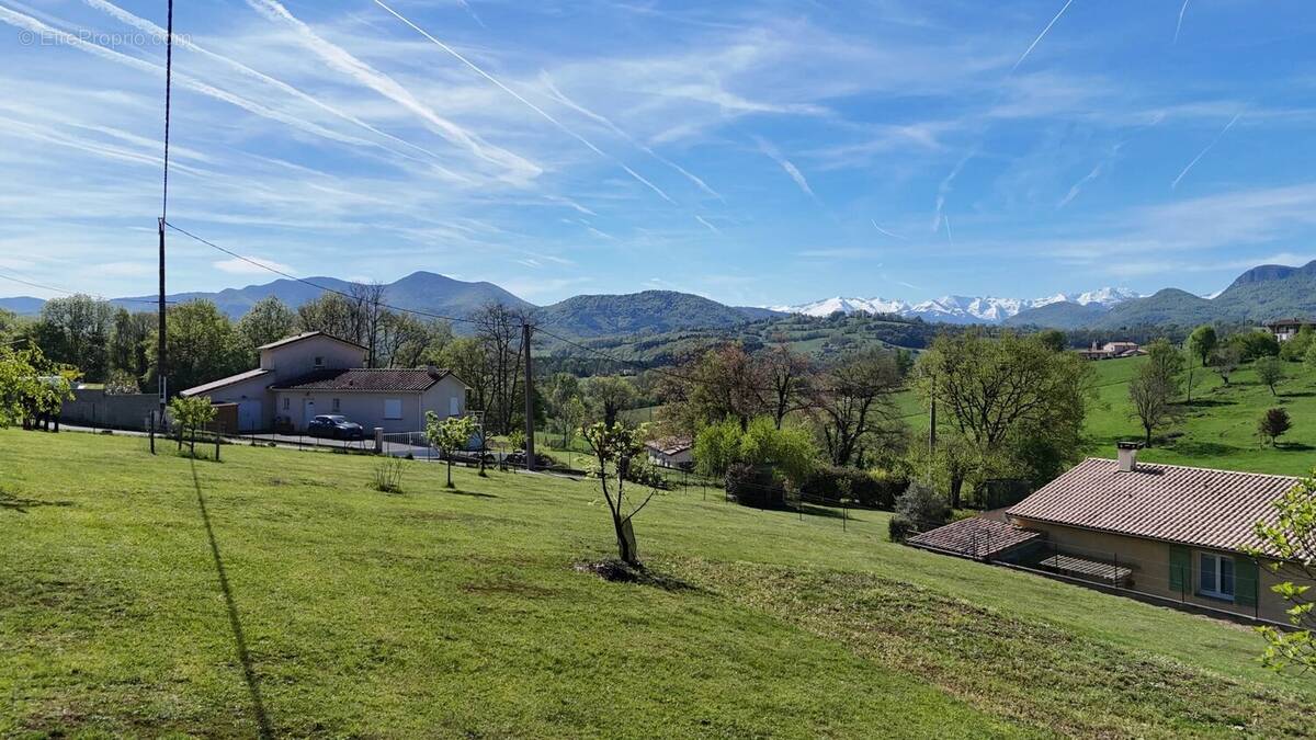 Terrain à MONTJOIE-EN-COUSERANS