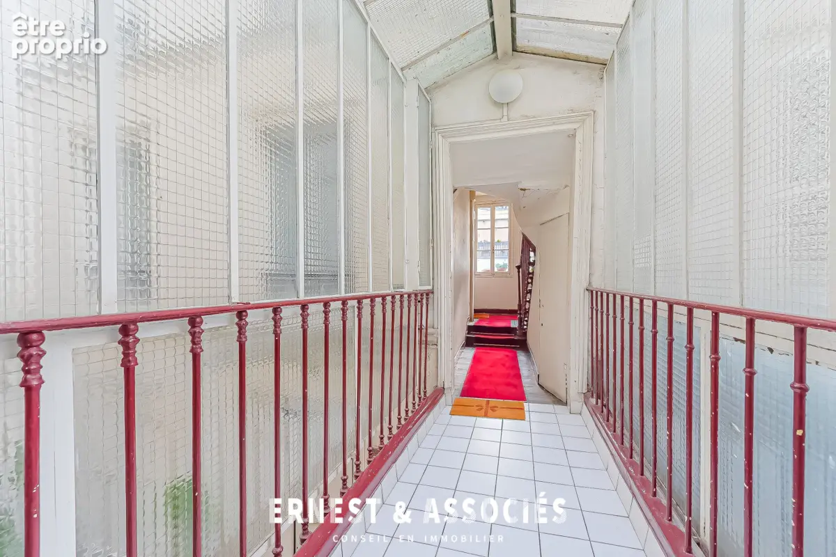 Appartement 2 pièces 30 m² à vendre à Paris-18e (75018) - photo 9