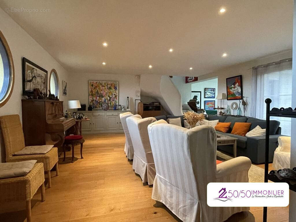 Maison 245 m² à Treflez  - photo 9