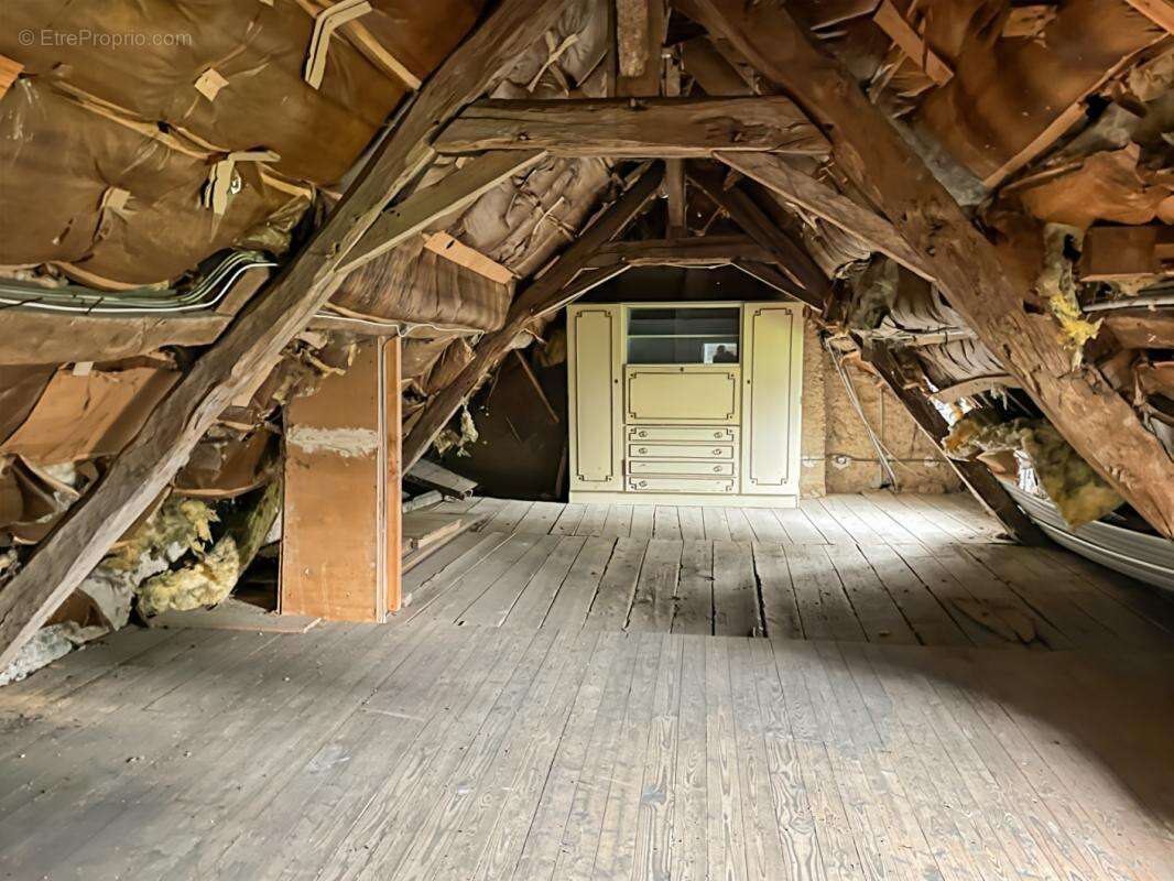 Maison à MONTGIVRAY