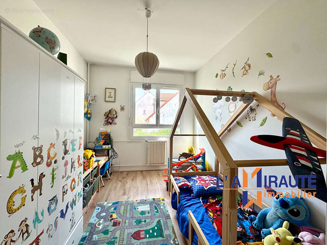 Appartement Houilles 4 pièce(s) 70.76 m2 - photo 8