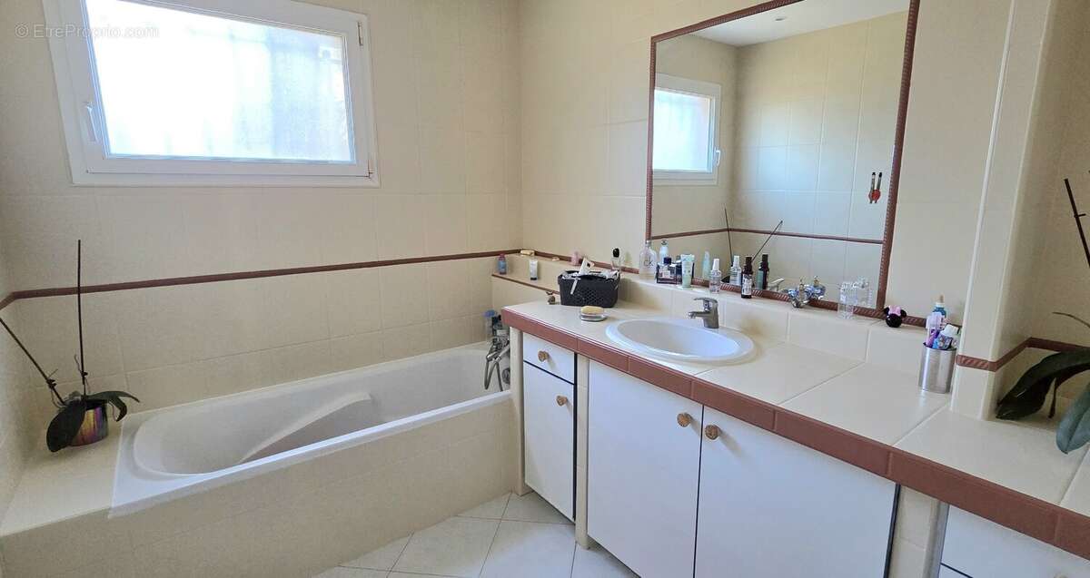 Maison à FRONTIGNAN