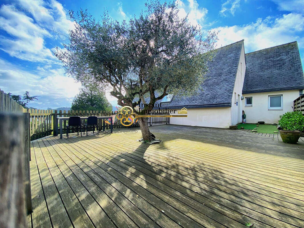 Maison à LOCQUENOLE