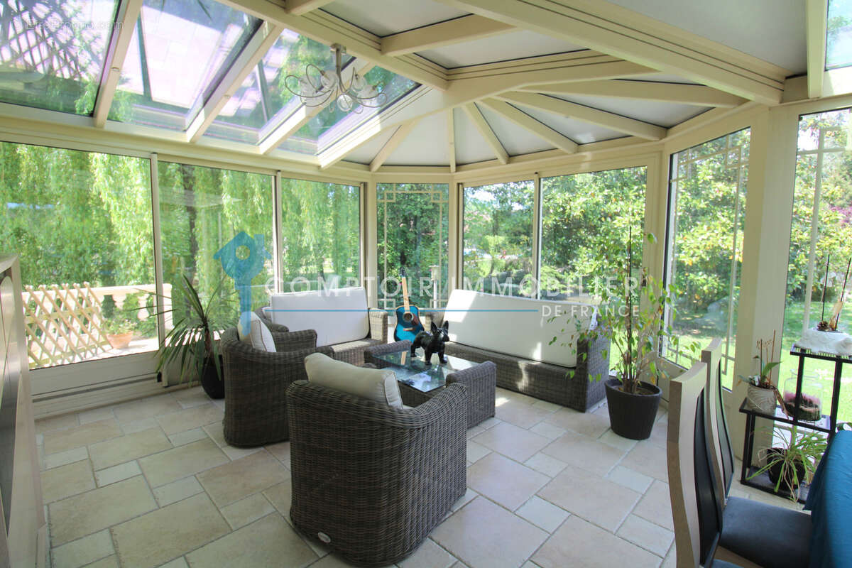 Dpt Eure (27) à vendre maison avec piscine en bordure de rivière sur terrain 3 385 m2 - photo 4