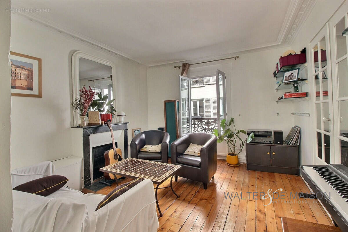 Appartement à PARIS-17E