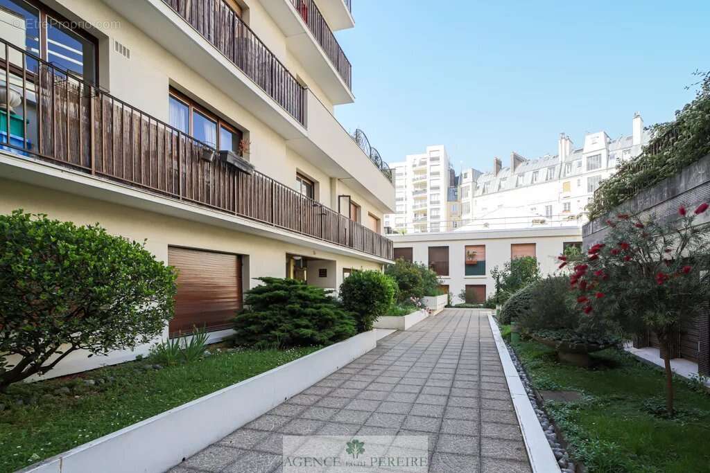 Appartement à PARIS-11E