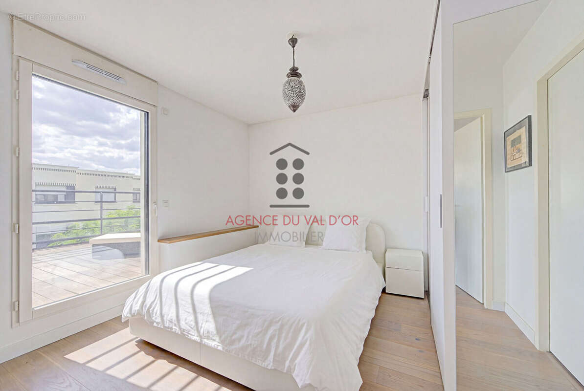 Appartement à SURESNES
