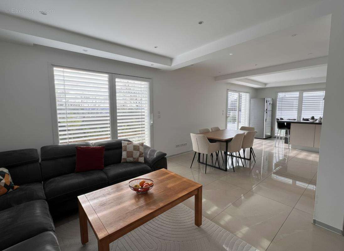 Maison 130 m² à Denney  - photo 3