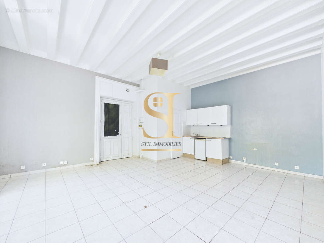 Appartement à CORBEIL-ESSONNES