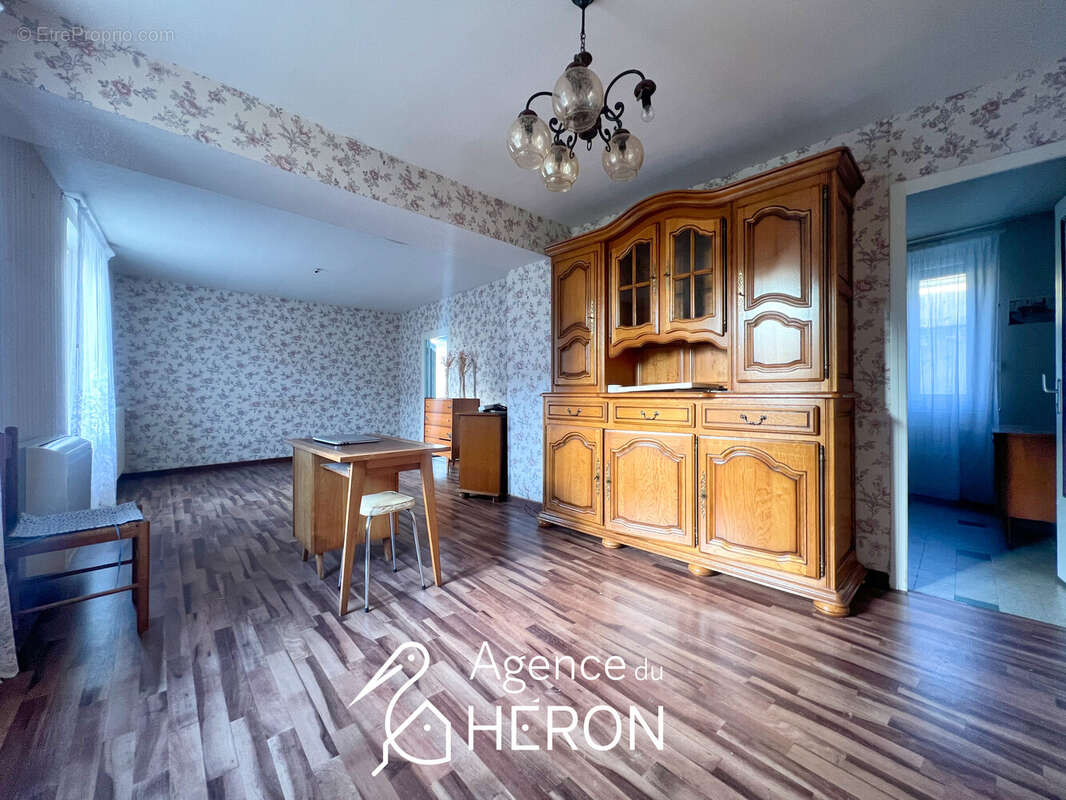 Maison à BEAUMONT-DU-GATINAIS