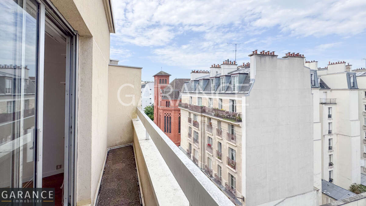 Appartement à PARIS-14E
