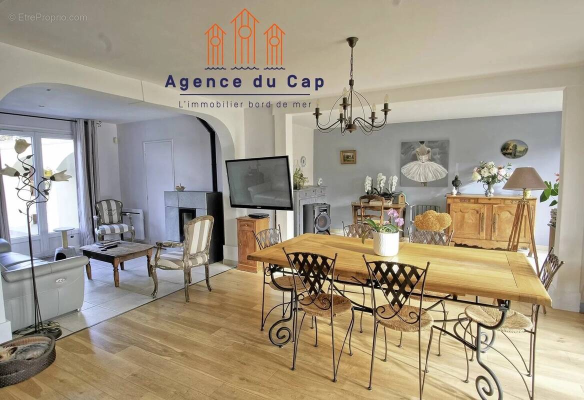 Maison à COURSEULLES-SUR-MER