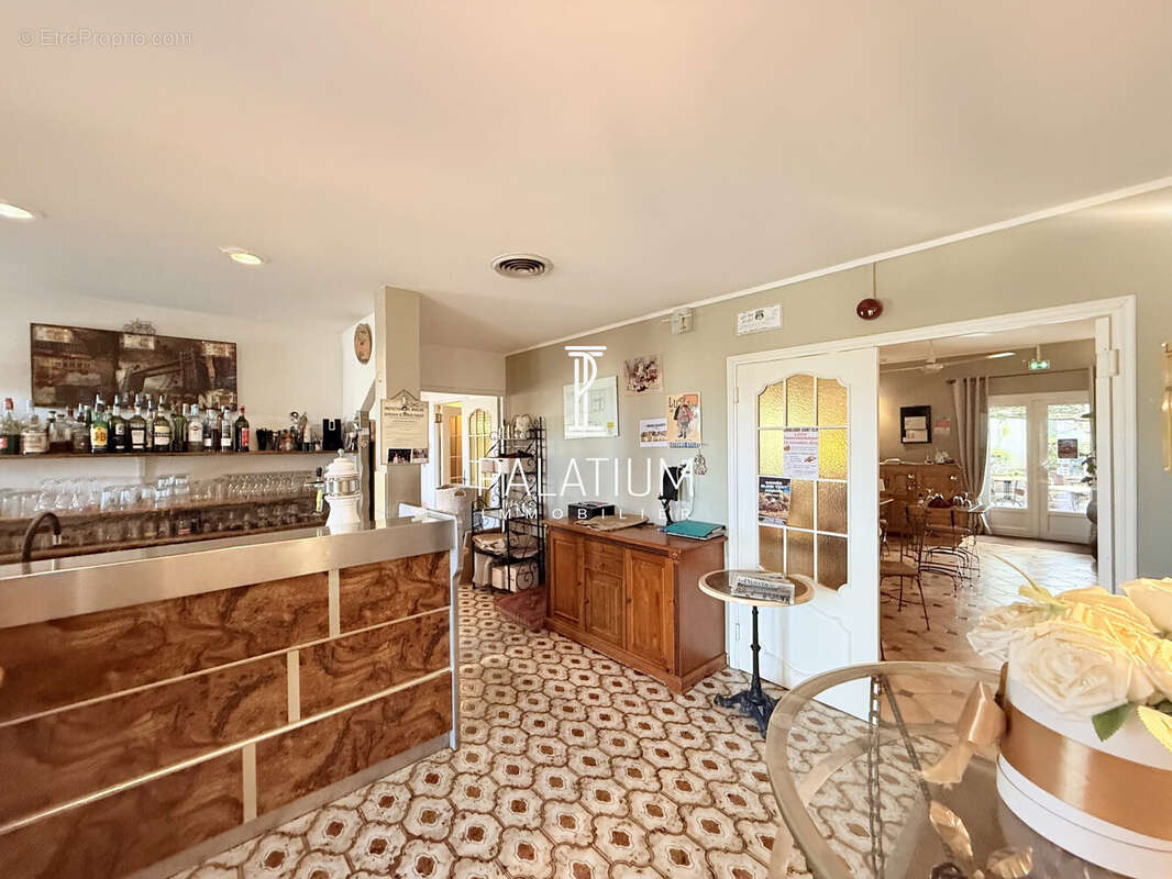 Autre à VINON-SUR-VERDON