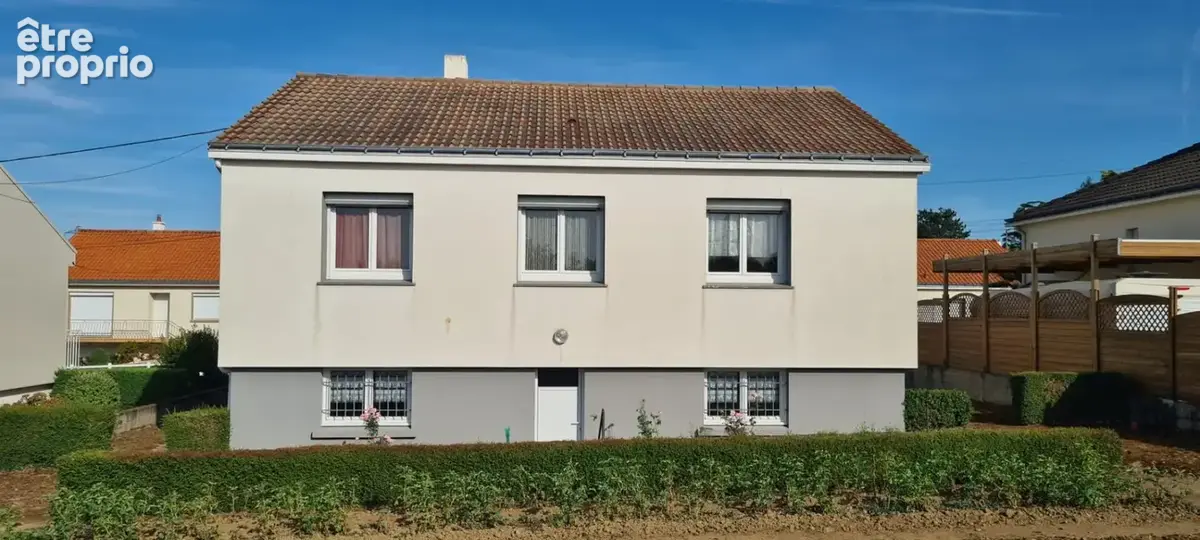 Maison à MOUZILLON