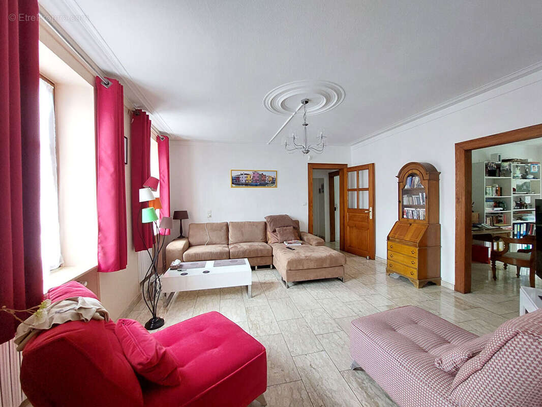 Appartement à HOMBOURG-HAUT