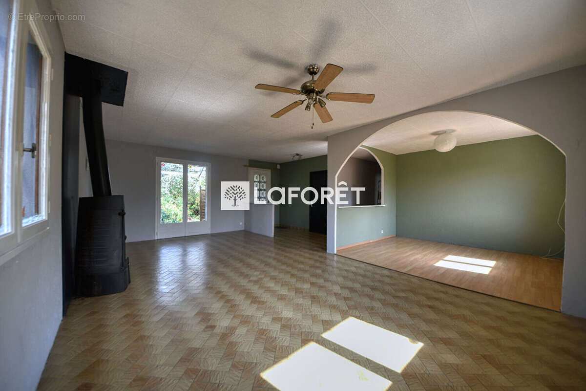 Au calme, maison de plain-pied de 100 m² à vendre à Montans - photo 3