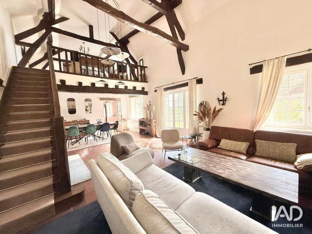 Maison 266 m² à Richebourg  - photo 4