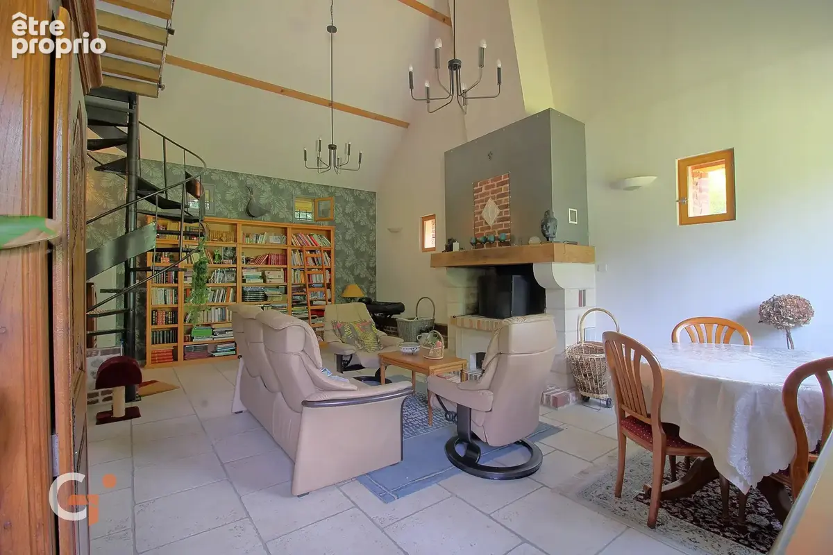 L’Histoire au pas de votre porte : Demeure de caractère de 157 m² dans son parc de 6 334 m² - photo 9
