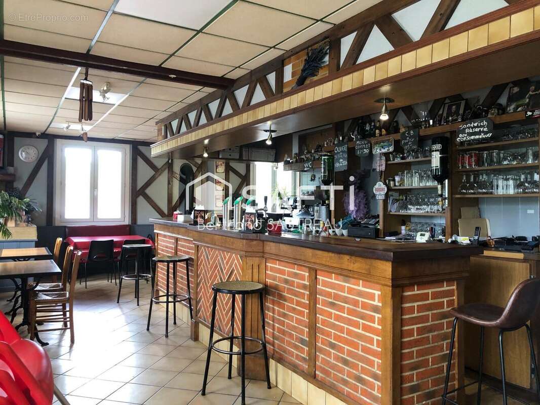 Photo 6 - Commerce à CRECY-AU-MONT