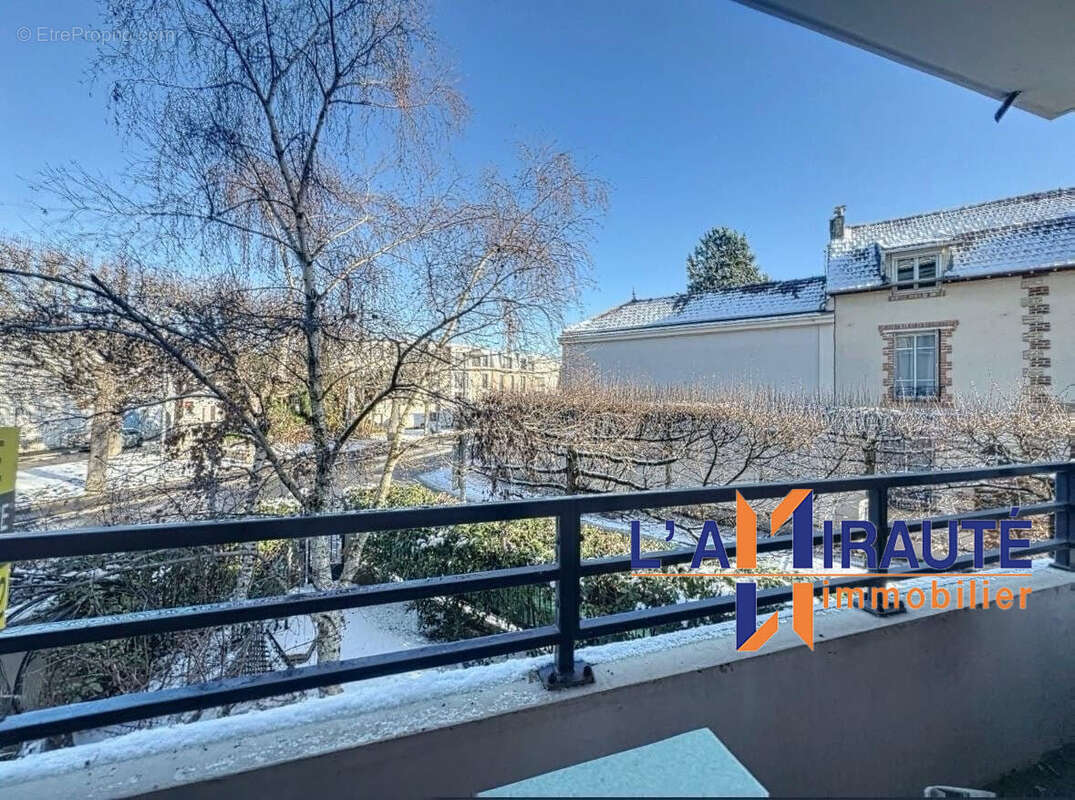 Appartement à HOUILLES