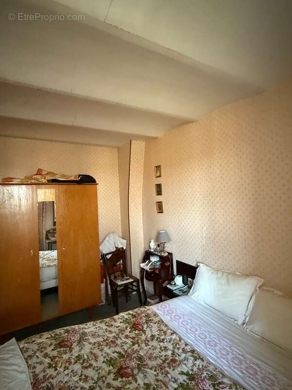 Maison à SAINT-SULPICE-LE-DUNOIS