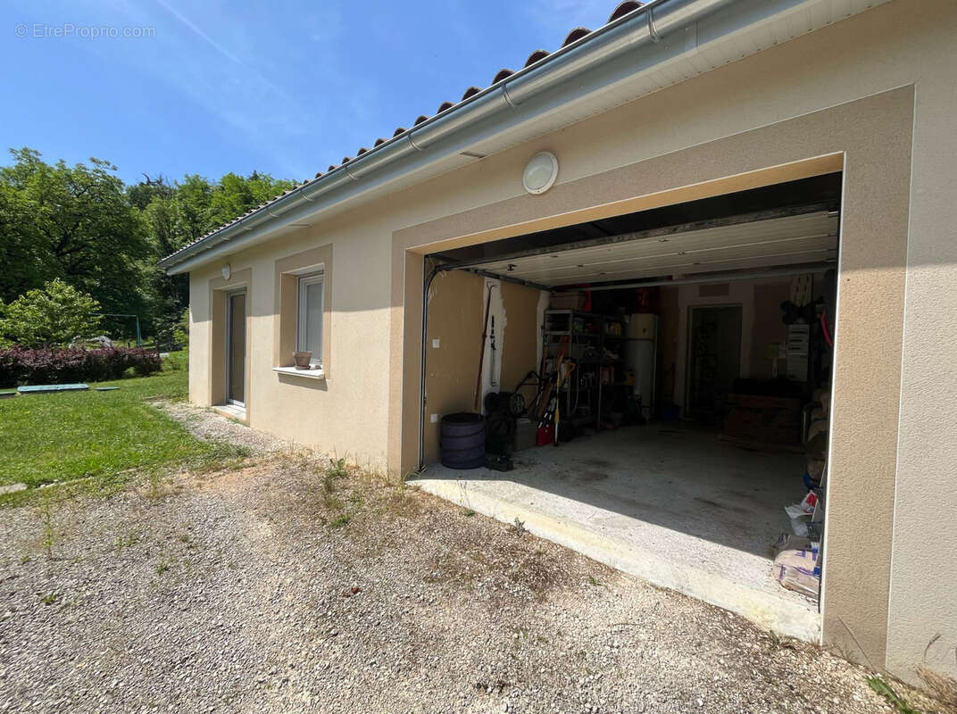 Maison à MONTFLEUR