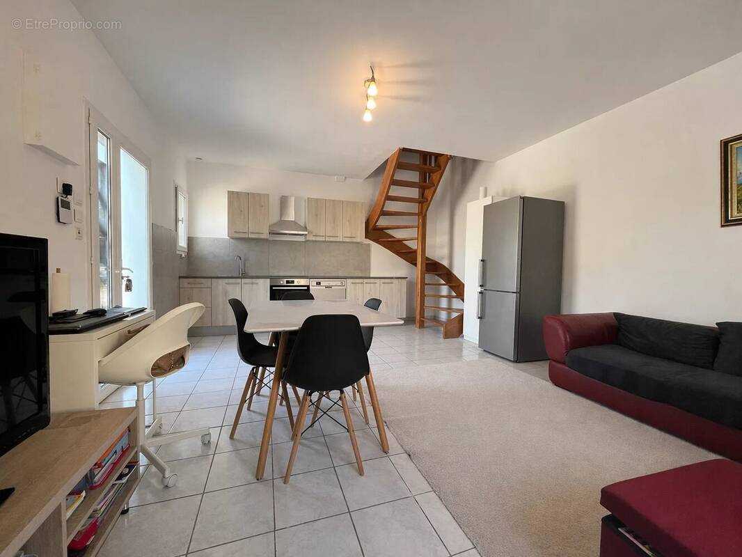 Appartement à MEYREUIL