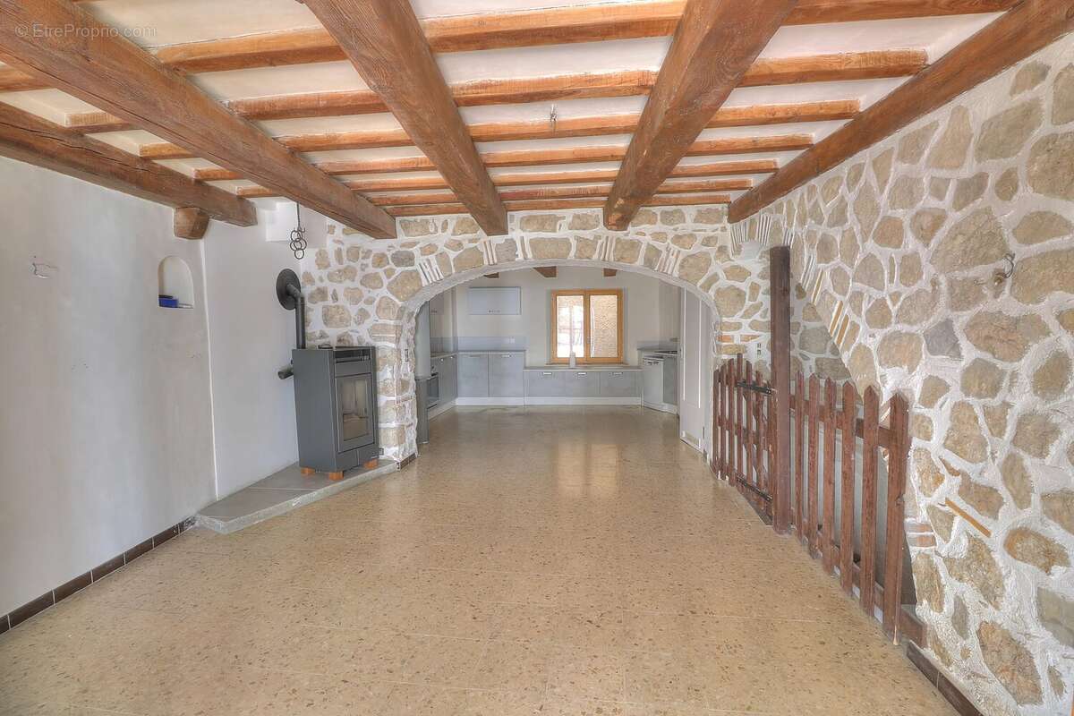 Maison à COURSEGOULES