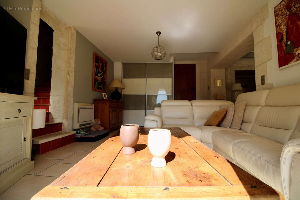 Maison à BELLEGARDE