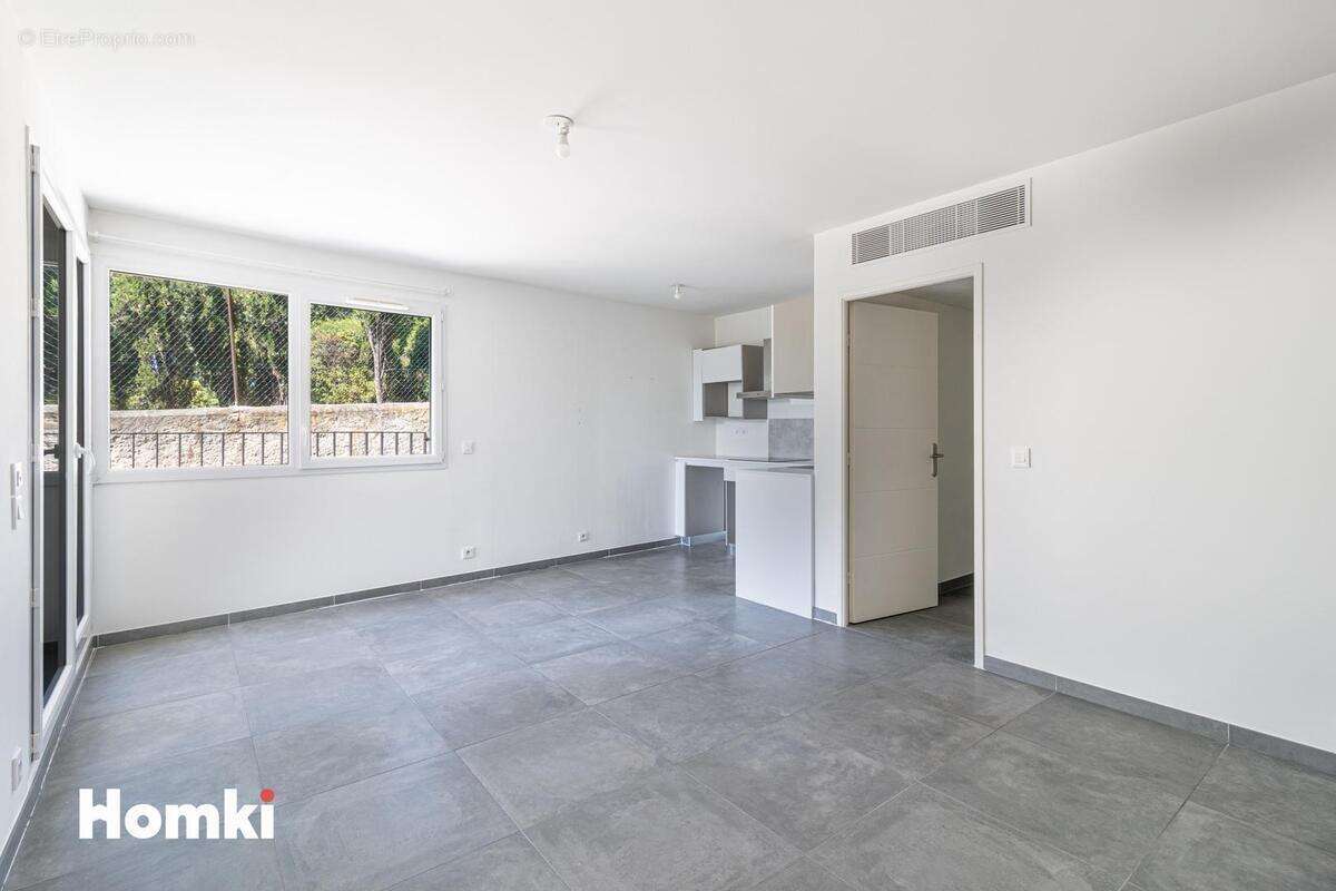 Appartement à MARSEILLE-8E