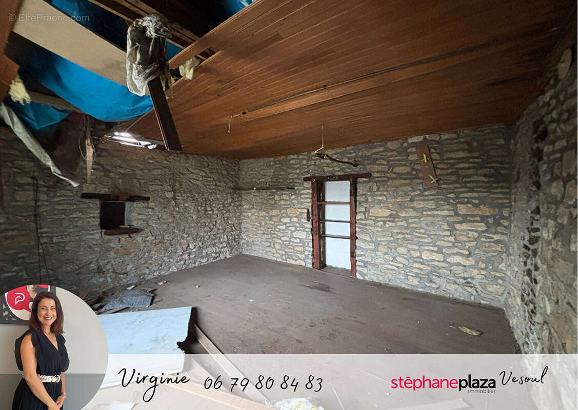 Maison à FLEUREY-LES-FAVERNEY