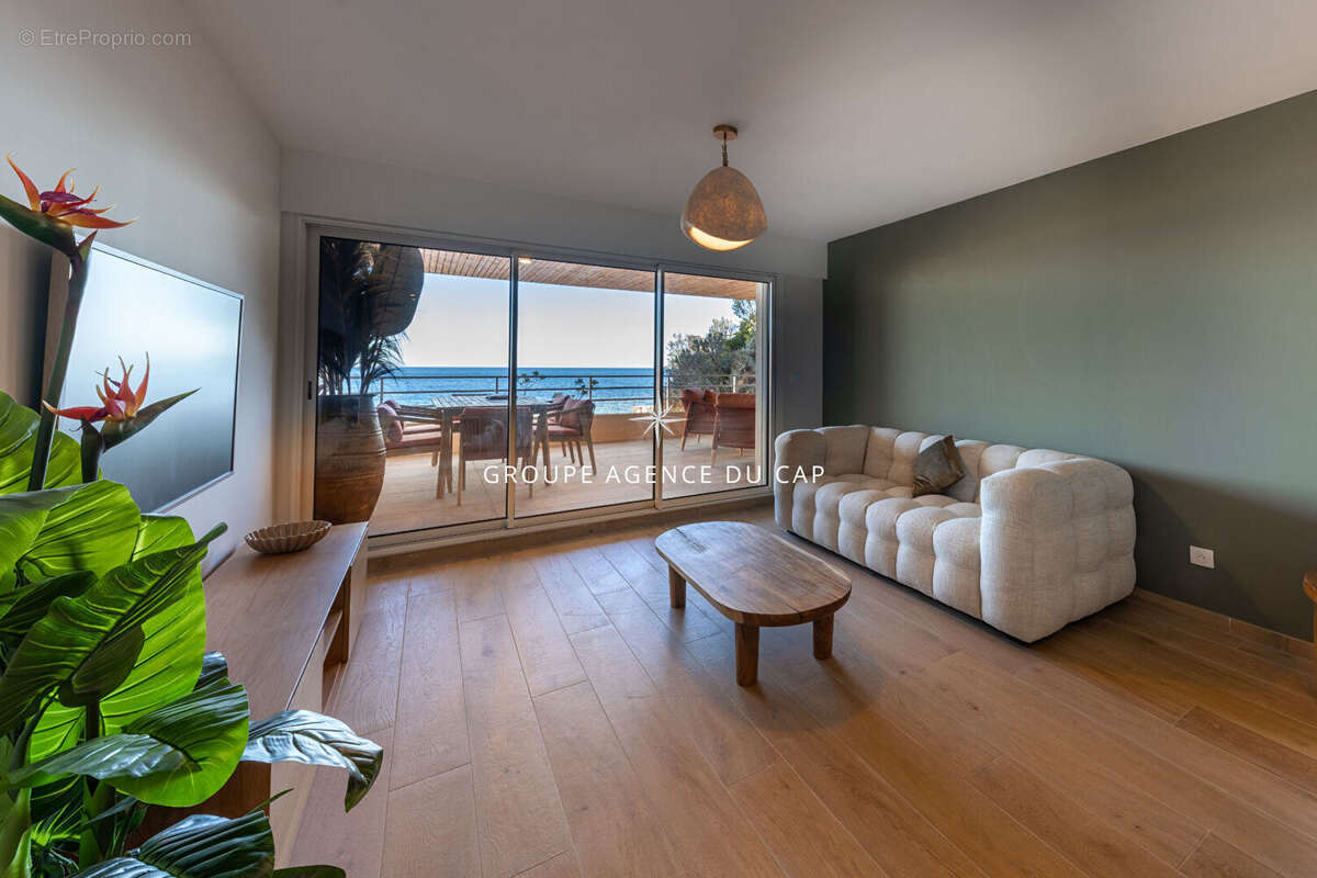 Appartement à SAINT-RAPHAEL