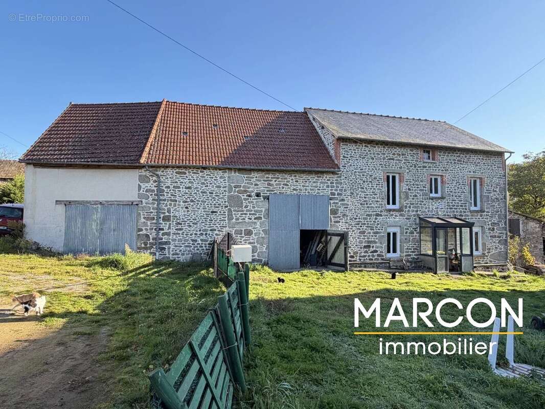 Maison à LA CHAPELLE-TAILLEFERT