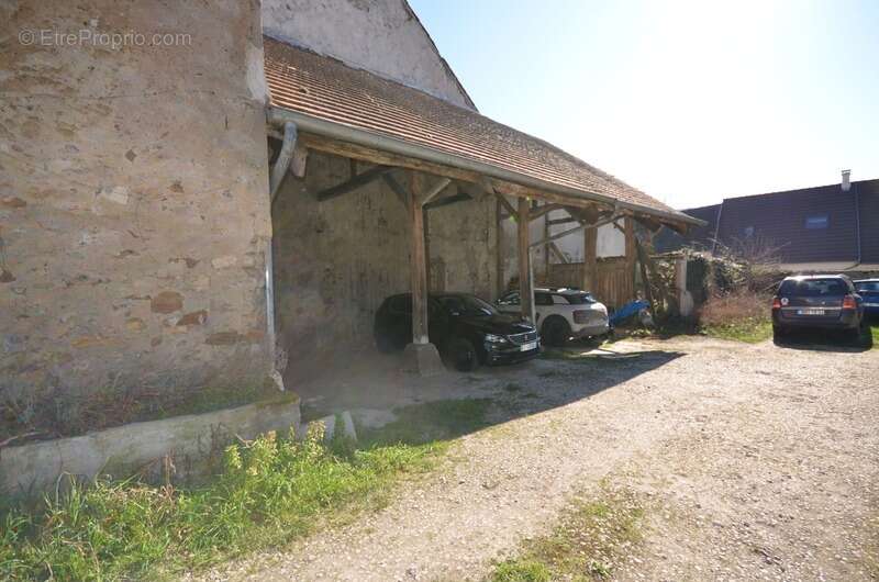 Appartement à ROMENY-SUR-MARNE