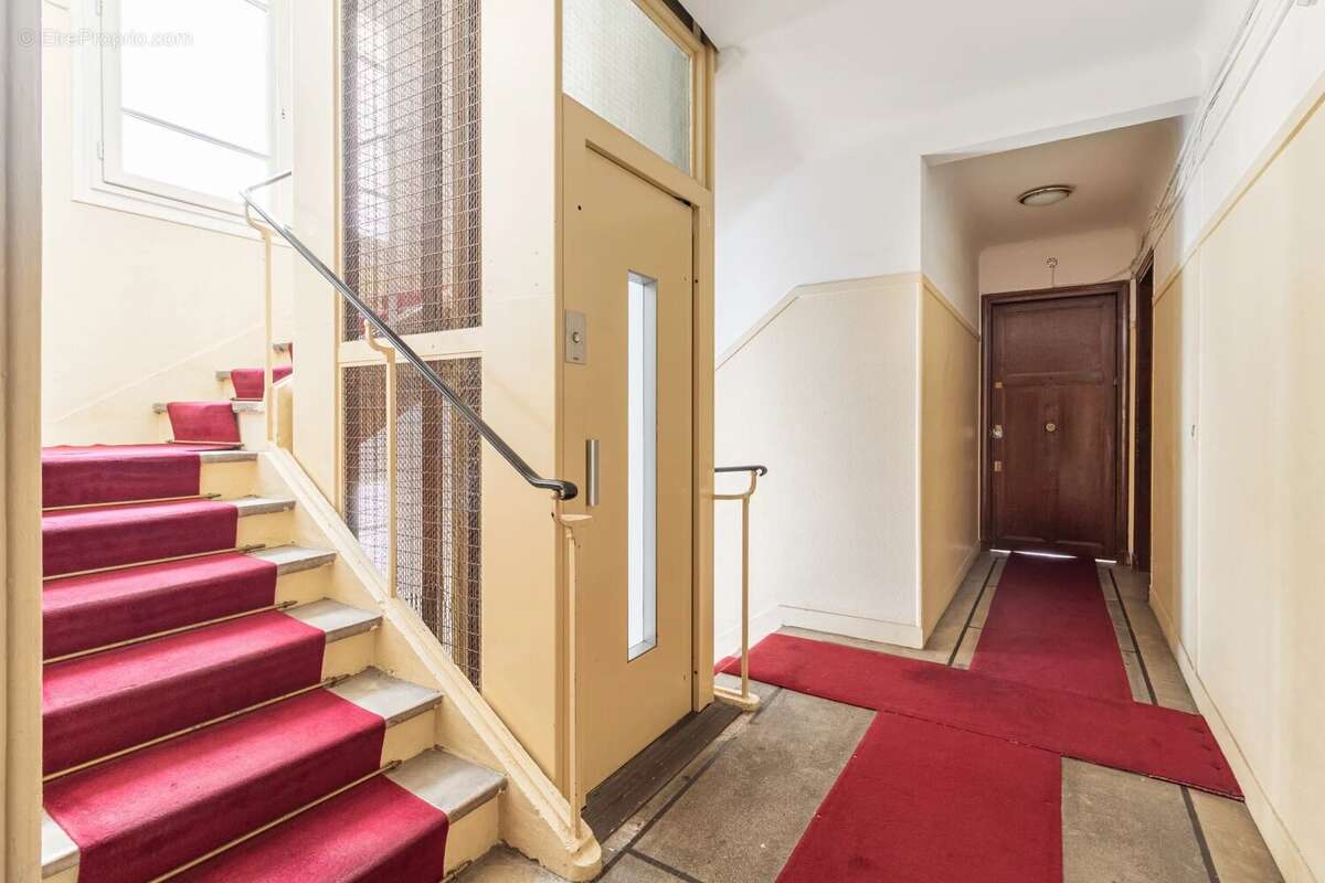 Appartement à PARIS-19E