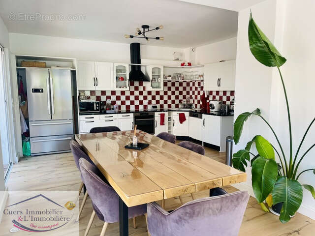 Maison à HYERES