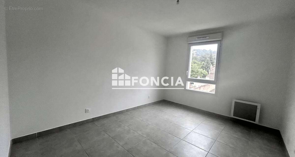 Appartement à MARSEILLE-9E