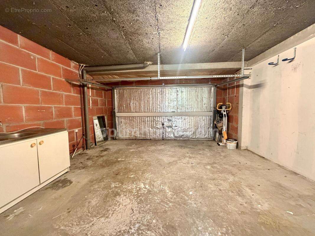 Maison 4 chambres + double garage + parking - photo 15