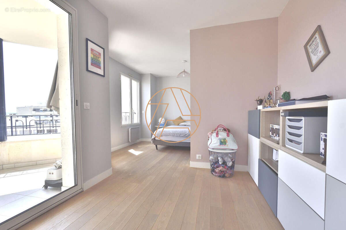 Appartement à SAINT-MAUR-DES-FOSSES