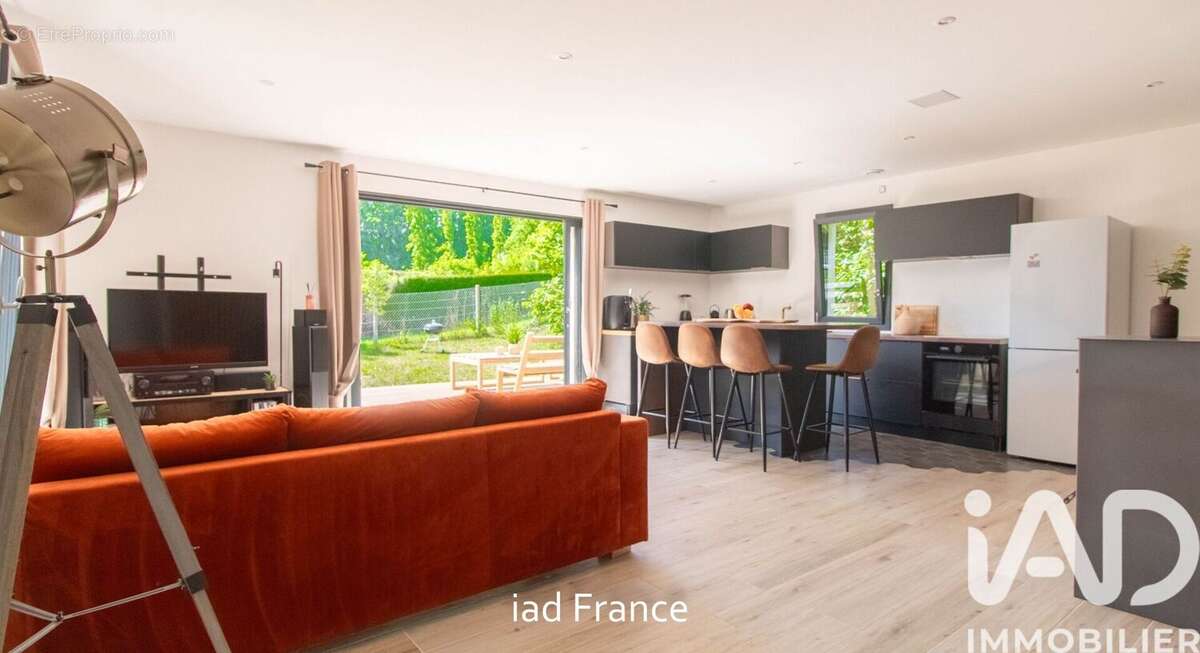 Maison 82 m² à Rosay  - photo 5