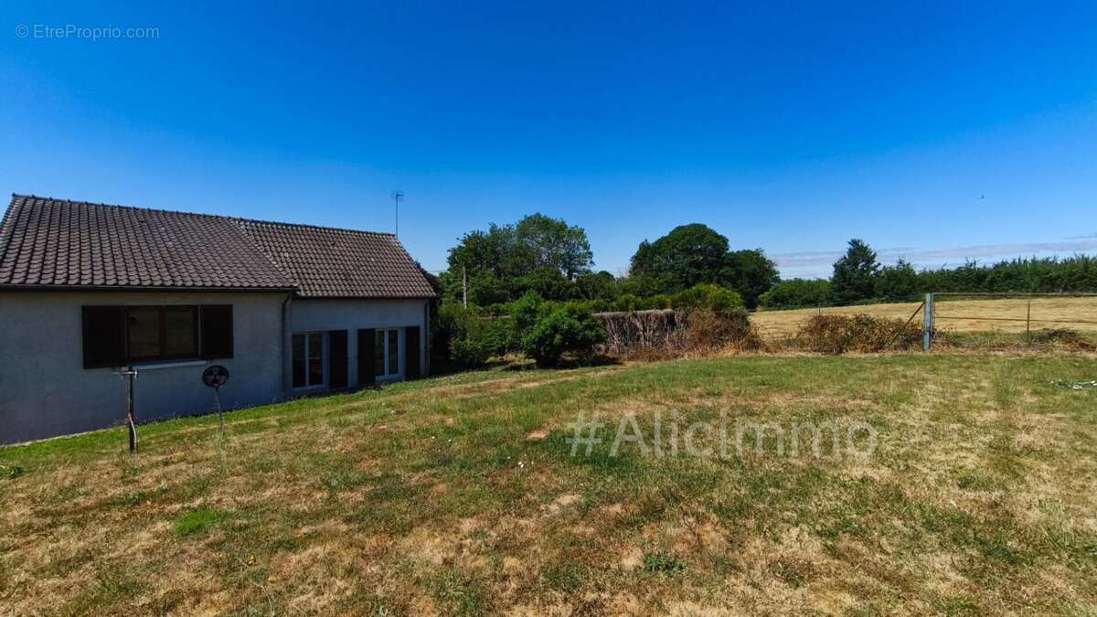 Maison Lachy 5 pièce(s) 100 m2 - photo 2