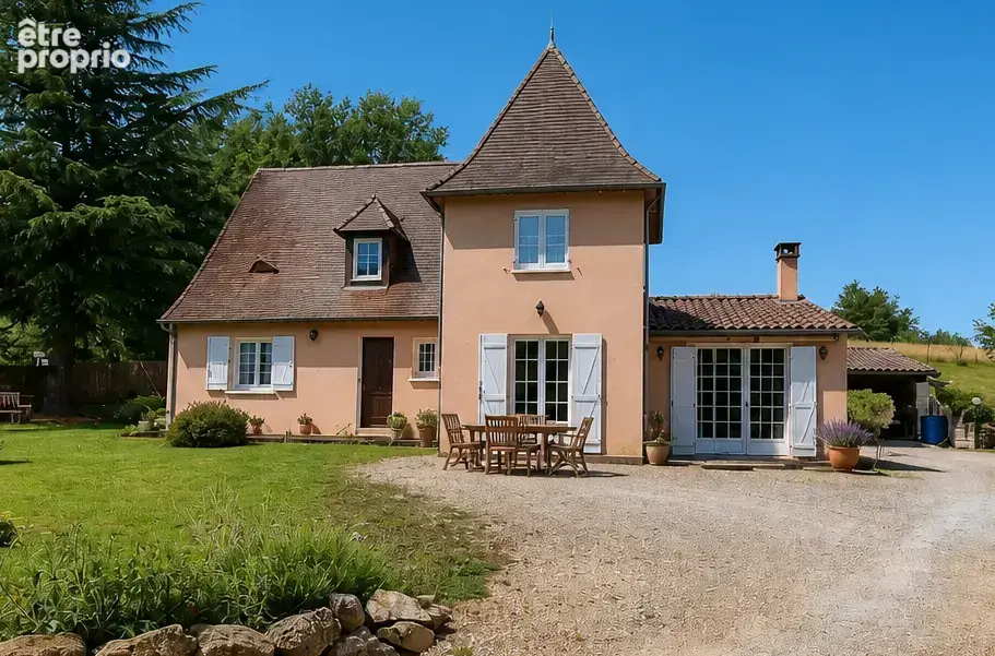 LA DOUZE   Maison périgourdine 145 m2 + dépôt 280 m2   Terrain piscinable - photo 1