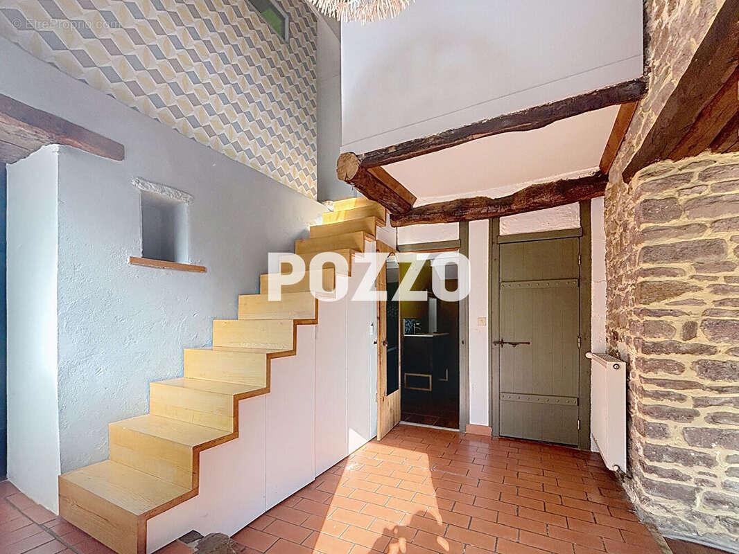 Maison à SAINT-PLANCHERS