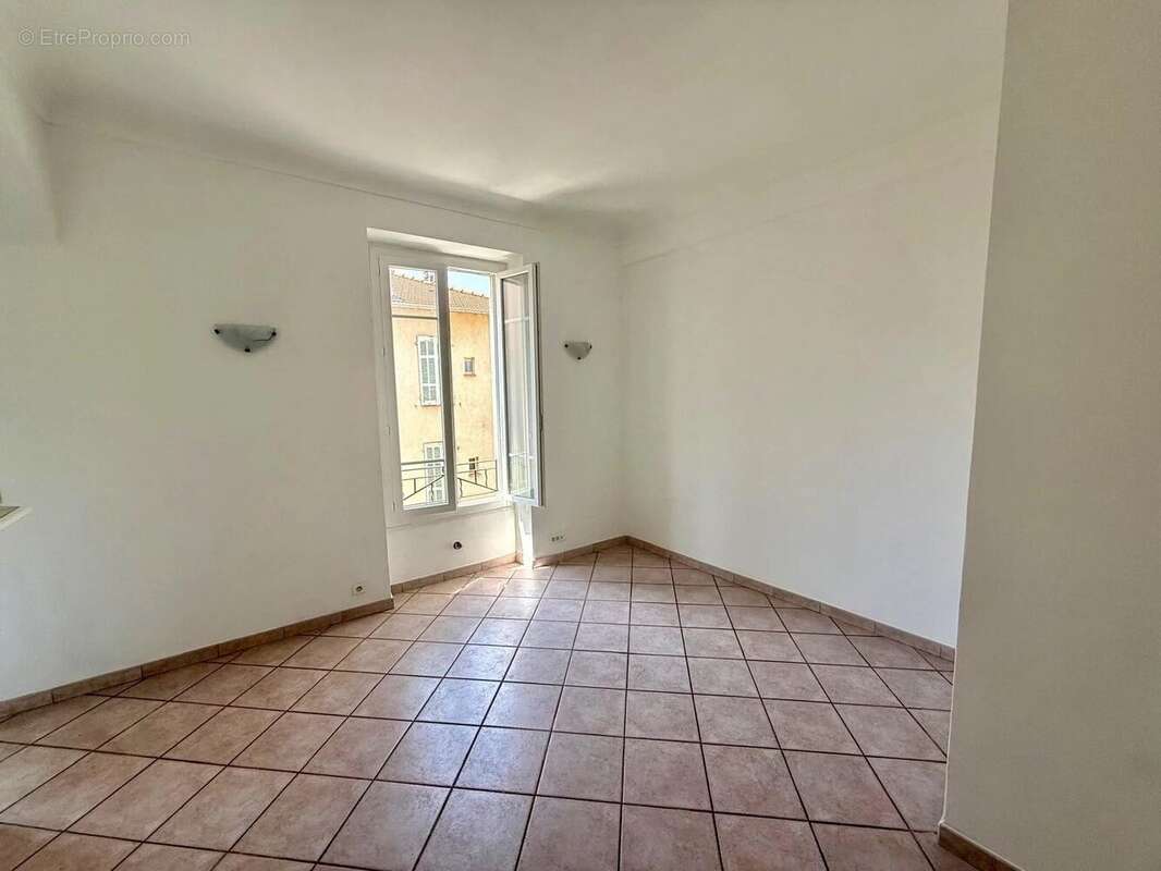 Nice pasteur – 2/3 pièces – 47,25 m² – lumineux – cave - photo 3