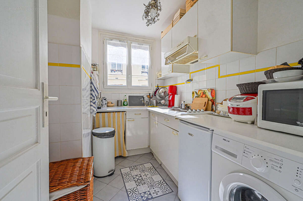 Appartement à PARIS-18E