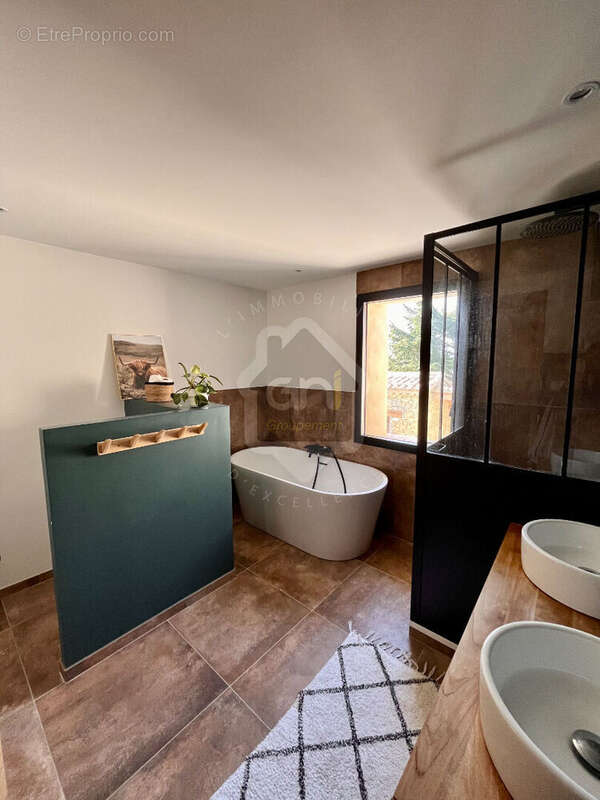 Maison à VAISON-LA-ROMAINE