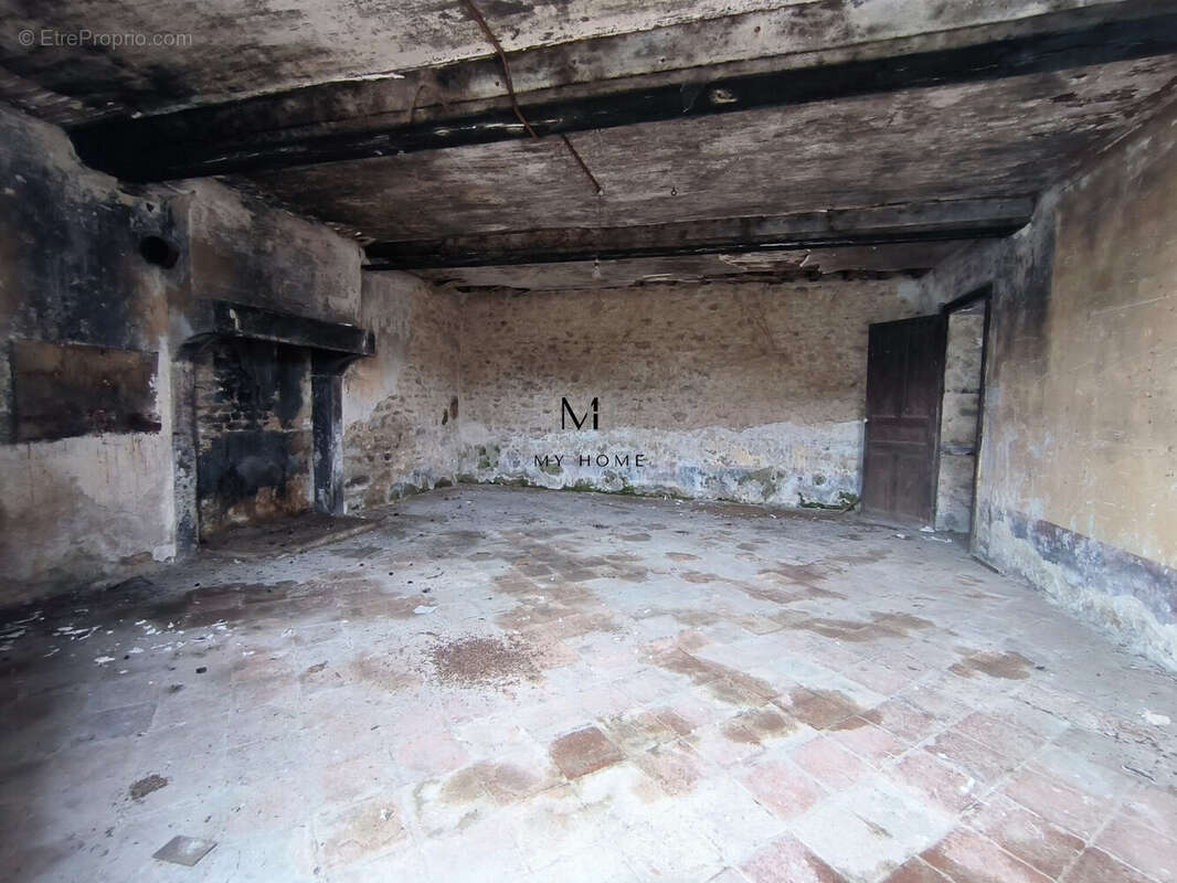 pièce maison - Maison à LALACELLE